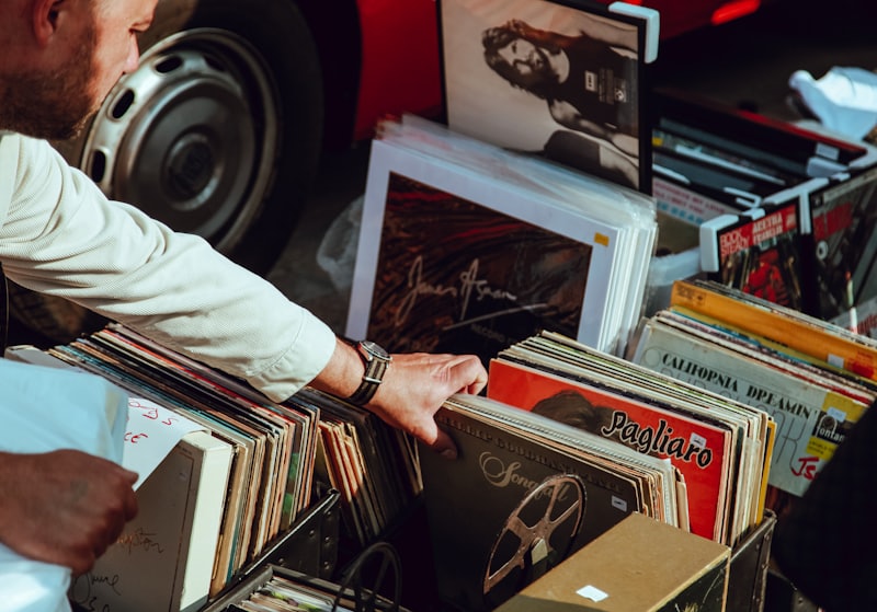 Vinyles et objets de collection